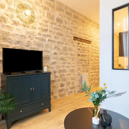 Daire Cozy In Heart Of Montmartre